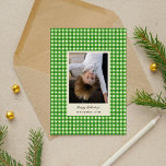 Groene speelse met de hand getekende geruite foto feestdagenkaart<br><div class="desc">Speels handgetekende geruite vakantiefotokaart met groene cheques aan de voorzijde en een pop rode cheques aan de achterzijde. Kunst en design van Annie Montgomery Design.</div>