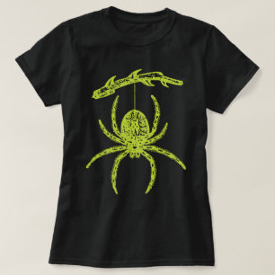 Groene spin die van Tak T-shirt hangt