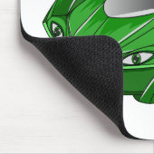 Groene sportwagen met luchtfolie muismat (Hoek)