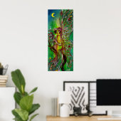 GROENE SPROOKJESFIGUUR MET GOUDEN GLINSTERINGEN IN POSTER (Thuiskantoor)