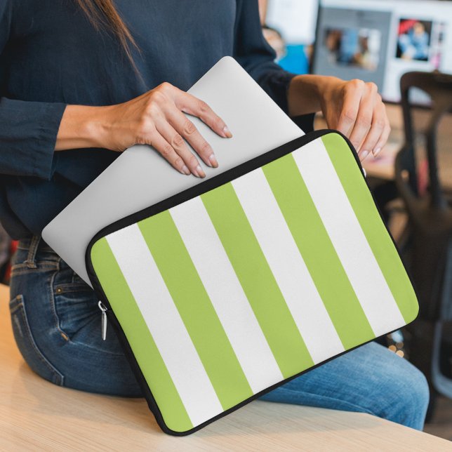 Groene strepen, witte strepen, gestreept patroon laptop sleeve (Creator heeft geüpload)
