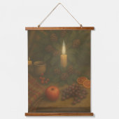 Groene Tafel – Kaarslicht en Rust Hangend Wandkleed (Voorkant)