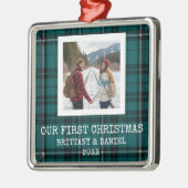 Groene Tartan Onze Eerste Kerstmis Metalen Ornament (Links)