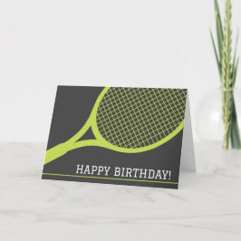 Groene tennisracket op grijze verjaardag kaart