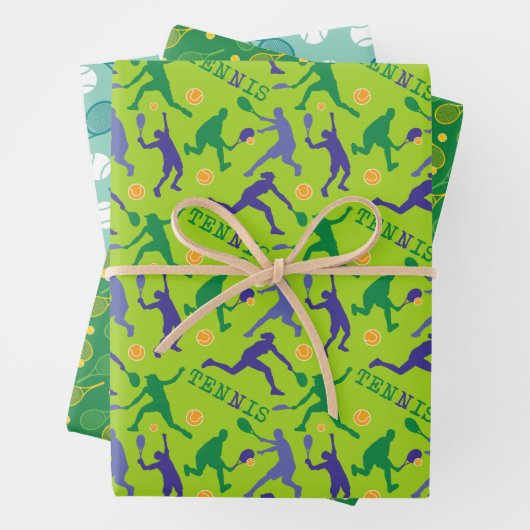 Groene tentennismotieven op vellen papier (In situ)