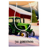Groene Tractor en Rode Schuur Medium Cadeauzakje (Voorkant)