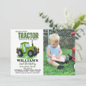 Groene Tractor Foto Verjaardagsfeest Uitnodiging (Staand voorkant)