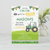 Groene Tractor Verjaardagsfeestuitnodiging Kaart (Staand voorkant)