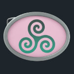 Groene triskele Oude Keltische symbool Pastel Roze Gesp<br><div class="desc">Groen Trisaksymbool. Het symbool Tris of Triskelion bestaat uit drie onderling vergrendelde spiraaltjes of drie armen alsof het vanuit het midden beweegt. Dit Keltische symbool van beweging of actie vertegenwoordigt de drie werelden; de hemelse,  fysieke,  en spirituele.</div>