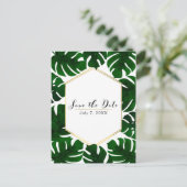 Groene tropische bladeren wit & goud Save the Date Aankondigingskaart (Staand voorkant)