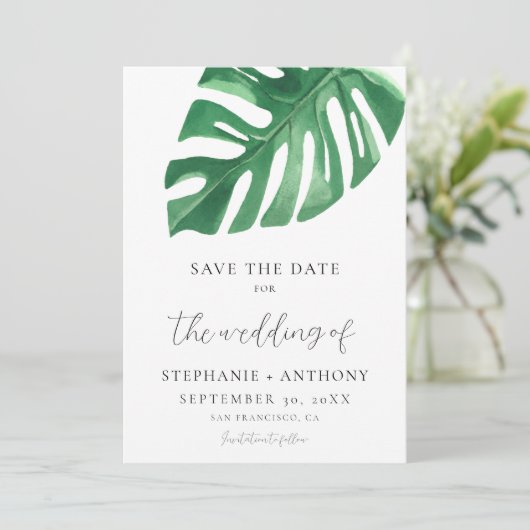 Groene Tropische Monstera Bladeren Zomer Bruiloft Save The Date (Staand voorkant)