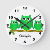 Groene Uilen Ontwerp Gepersonaliseerd Ronde Klok (Voorkant)