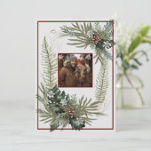 Groene varens dennenappels Sneeuwvlokken Feestdagenkaart (Staand voorkant)