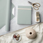 Groene, vaste kleur cadeaupapier<br><div class="desc">Effen kleur inpakpapier in een enorme verscheidenheid aan kleuren voor al uw bruiloft en douche geschenken. De kleuren voor 2025 zijn donker en vet en dit is wat je vindt in mijn nieuwste design met kleurnamen van verschillende ontwerpbedrijven.</div>
