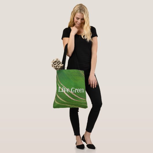 Groene velden tote bag (Op model)