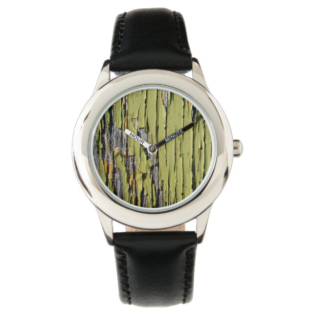 Groene verf pellen op weed Barn Wood Horloge (Voorkant)
