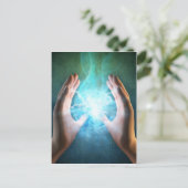 Groene vlam krachtige hellende handen briefkaart (Staand voorkant)