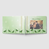 Groene vlinder met lichtgroen - bruiloft gastenboek (Volledig)