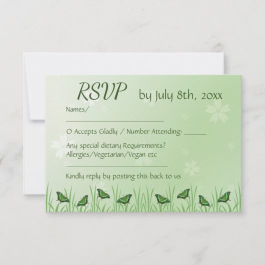Groene vlinder op lichtgroen  -  RSVP kaartje (Voorkant)