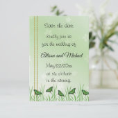 Groene vlinder op lichtgroen - save the date (Staand voorkant)