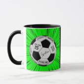 Groene Voetbal Custom Tekst Bal Verjaardag Leeftij Mok (Links)