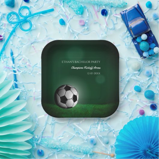 Groene Voetbal Verjaardag / Bachelorfeest Papieren Bordje (Feest)