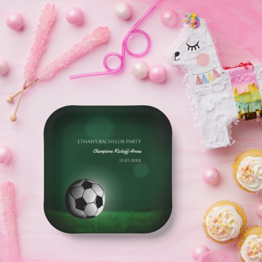 Groene Voetbal Verjaardag / Bachelorfeest Papieren Bordje (Feest)