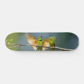 Groene Vogels Frolic in de Bomen Foto Persoonlijk Skateboard (Horizontaal)