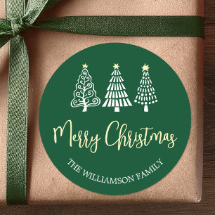 Groene vrolijke kerstbomen Script Naam Whimsical Ronde Sticker