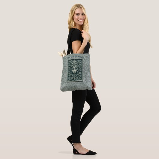 Groene vrouw - Stone Tote Bag (Op model)