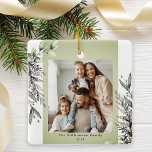 Groene Winter Foliage Foto Kerstmis Keramisch Ornament<br><div class="desc">Deze foto kerst ornament is voorzien van gedempt groene waterverf winterblad. Personaliseer deze elegante kerstversiering met uw familiefoto.</div>