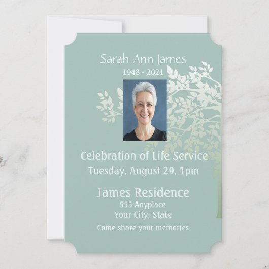 Groene witte boom laat aangepaste herinneringen ui kaart (Voorkant)