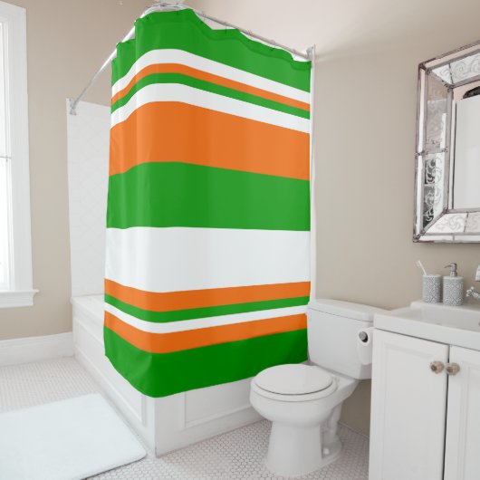Groene, witte en Oranje strepen Douchegordijn (In situ)