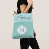 Groene witte Floral Pastel Trendy Monogram Tote Bag (Dichtbij)