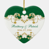 Groene witte gouden scrollers, Shamrocks 1 Kerstmi Keramisch Ornament (Achterkant)