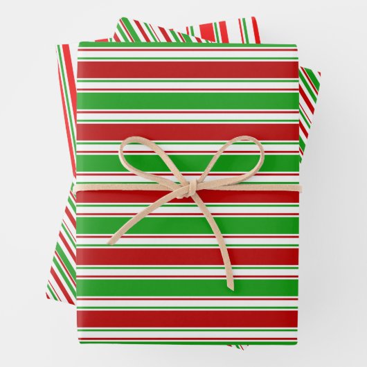 Groene, witte, rode, kerstachtige lijnen inpakpapier vel (In situ)