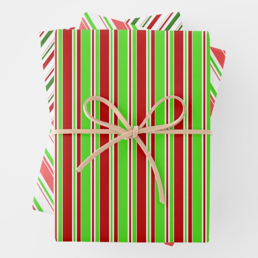 Groene, witte, rood gekleurde kerststijlstrepen inpakpapier vel (In situ)