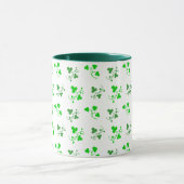 Groene Witte Shamrocks Patroon Mok (Midden)