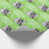 Groene Witte Sneeuwvlok Minimalistische Foto Kerst Cadeaupapier (Hoek)