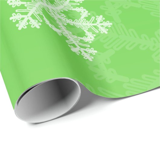 Groene Witte Sneeuwvlokken Minimalistische Kerstmi Cadeaupapier (Rol Hoek)