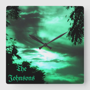 Groene, wolfsende hemelwandklok *personaliseer* vierkante klok