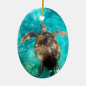 Groene zee schildpad zwemt onder water paradijs keramisch ornament (Voorkant)