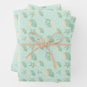 Groene zeeschelpen en bubbels inpakpapier vel (In situ)