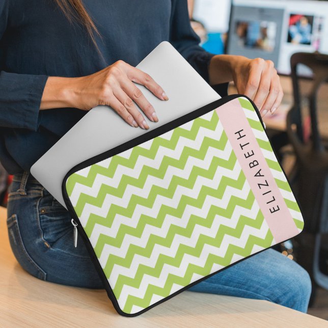 Groene zigzag, Groene Chevron, Jouw naam Laptop Sleeve (Creator heeft geüpload)