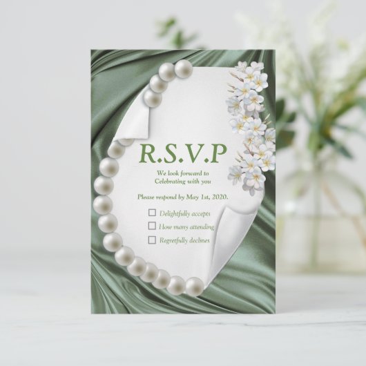 Groene Zijde en Ivory Pearls RSVP Kaartje (Staand voorkant)