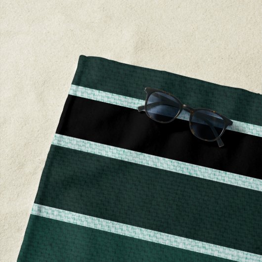 Groene, zwarte en witte strepen strandlaken (In situ)