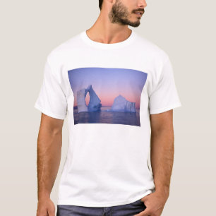 Groenland, Ijsberg bij zonsondergang. T-shirt