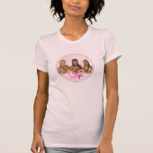 Groep in roze bel t-shirt (Voorkant)