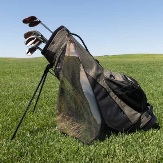 Groep mensen die op een klif staan Handdoeken (Groen)