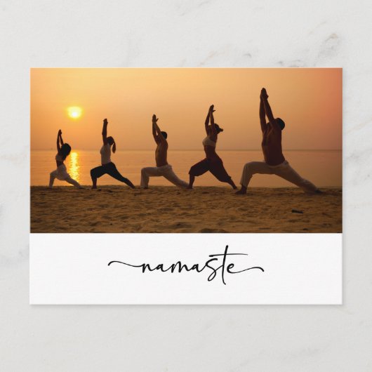 Groep mensen yoga met Namaste woord Briefkaart (Voorkant)